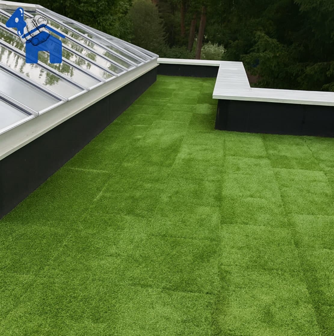 Artificial Grass Tile 48cm x 78cm — photo 2 of 8